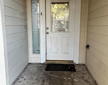 5911 Llano Creek Drive - Photo Thumbnail 5