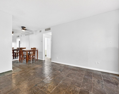 10053 Westpark Drive - Photo Thumbnail 9