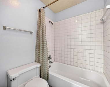 10053 Westpark Drive - Photo Thumbnail 18