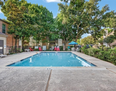 10053 Westpark Drive - Photo Thumbnail 4