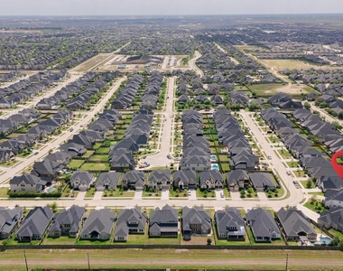 2106 Stargrass Drive - Photo Thumbnail 49