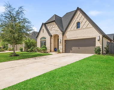 2106 Stargrass Drive - Photo Thumbnail 1