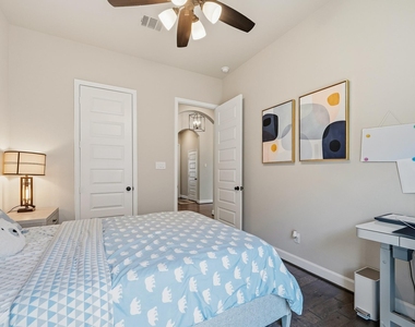 2106 Stargrass Drive - Photo Thumbnail 38