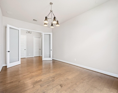 2106 Stargrass Drive - Photo Thumbnail 22