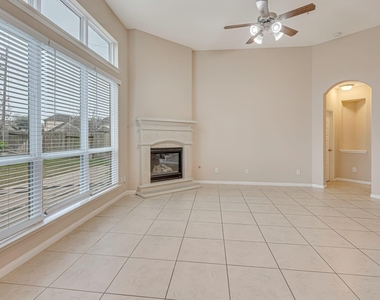 17602 Stamford Oaks Drive - Photo Thumbnail 12