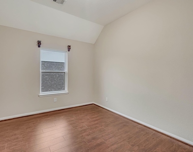 17602 Stamford Oaks Drive - Photo Thumbnail 23