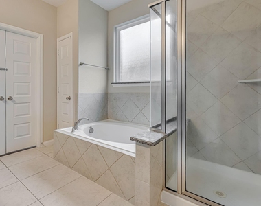 17602 Stamford Oaks Drive - Photo Thumbnail 17