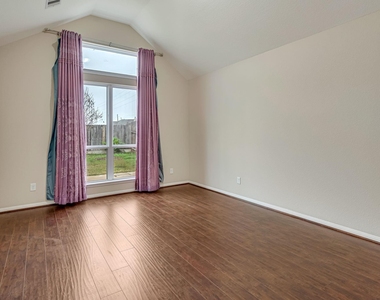 17602 Stamford Oaks Drive - Photo Thumbnail 14