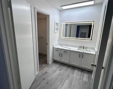 2121 El Paseo Street - Photo Thumbnail 28