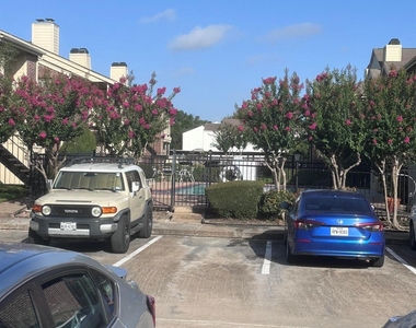 2121 El Paseo Street - Photo Thumbnail 30