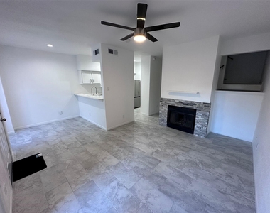 2121 El Paseo Street - Photo Thumbnail 3
