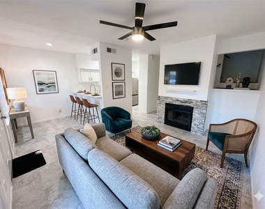 2121 El Paseo Street - Photo Thumbnail 1
