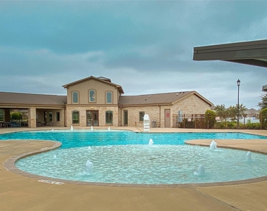 3530 Lake Bella Megan Drive - Photo Thumbnail 17