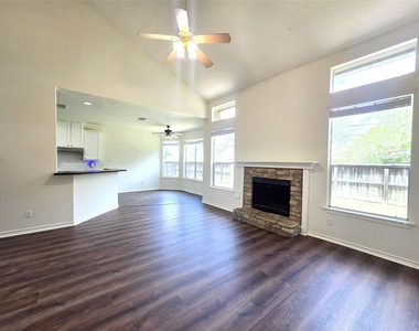 2202 Cherry Hill Court - Photo Thumbnail 8
