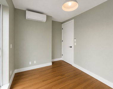 682 Chauncey Street - Photo Thumbnail 3