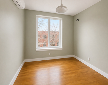 682 Chauncey Street - Photo Thumbnail 2
