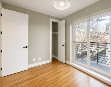 682 Chauncey Street - Photo Thumbnail 4