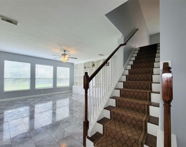 7506 Boxwood Ridge Lane - Photo Thumbnail 19