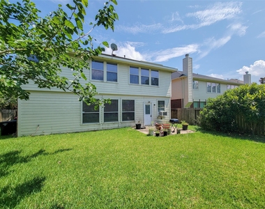7506 Boxwood Ridge Lane - Photo Thumbnail 42