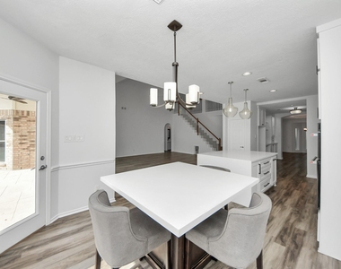 11207 Satin Tail Lane - Photo Thumbnail 11
