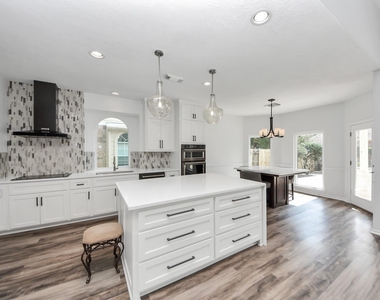 11207 Satin Tail Lane - Photo Thumbnail 18
