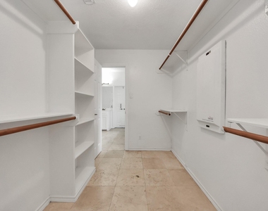 11207 Satin Tail Lane - Photo Thumbnail 31
