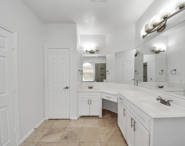 11207 Satin Tail Lane - Photo Thumbnail 27