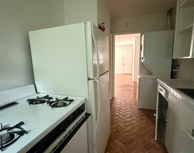 1842 W Main Street - Photo Thumbnail 7
