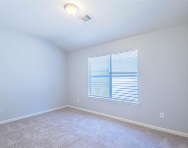 20926 Hamlet Ridge Lane - Photo Thumbnail 10