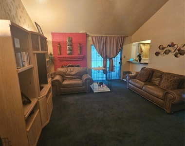 15206 Flamingo Park - Photo Thumbnail 3