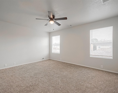 23814 Single Oak Street - Photo Thumbnail 5
