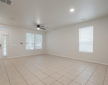 23814 Single Oak Street - Photo Thumbnail 3