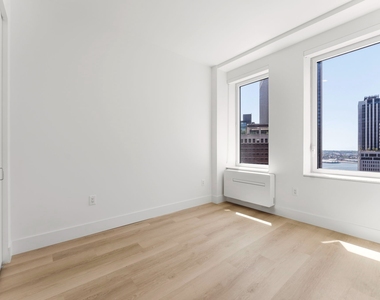 55 Broad Street - Photo Thumbnail 2