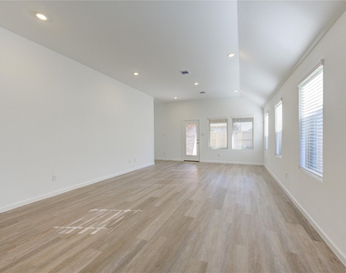 30347 Tall Fescue Drive - Photo Thumbnail 26