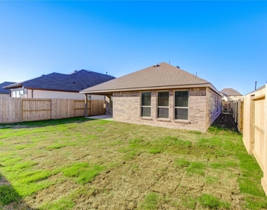 30347 Tall Fescue Drive - Photo Thumbnail 43
