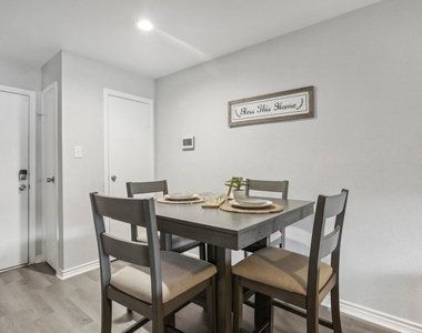 13151 Walden Road - Photo Thumbnail 11