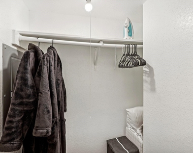 13151 Walden Road - Photo Thumbnail 10