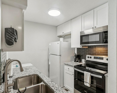 13151 Walden Road - Photo Thumbnail 7