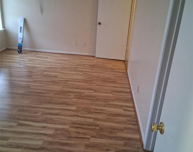 7364 Regency Square Court - Photo Thumbnail 7