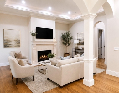 1700 Sunset Boulevard - Photo Thumbnail 6