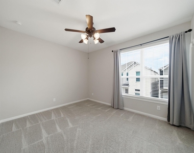 10009 Granary Drive - Photo Thumbnail 9