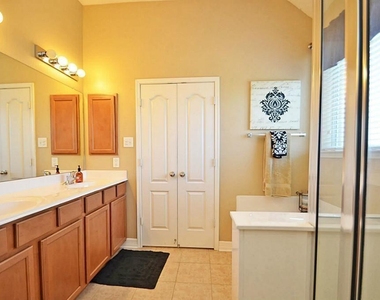 24562 Carlton Springs Lane - Photo Thumbnail 14