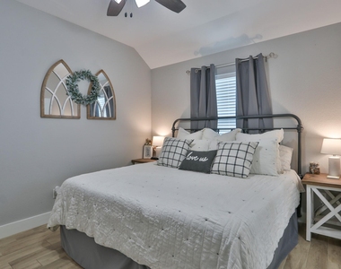 13202 Cardin Street - Photo Thumbnail 12