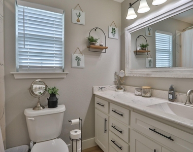 13202 Cardin Street - Photo Thumbnail 16