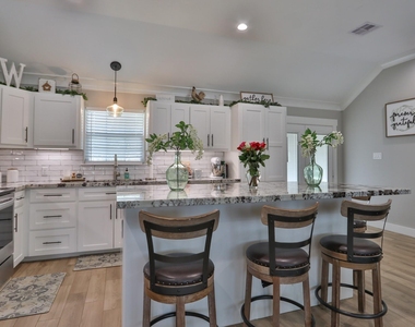 13202 Cardin Street - Photo Thumbnail 10