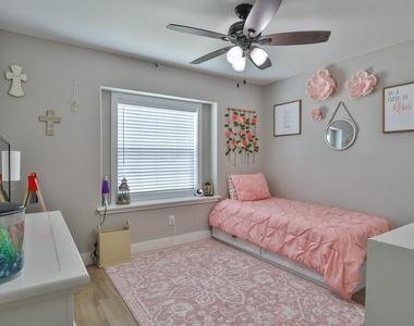 13202 Cardin Street - Photo Thumbnail 17