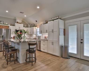 13202 Cardin Street - Photo Thumbnail 6