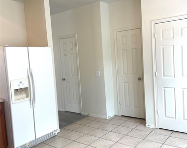 23623 Twisting Falls Drive - Photo Thumbnail 14