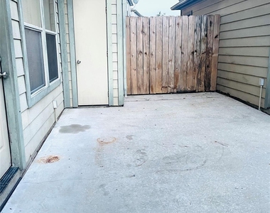 23623 Twisting Falls Drive - Photo Thumbnail 38