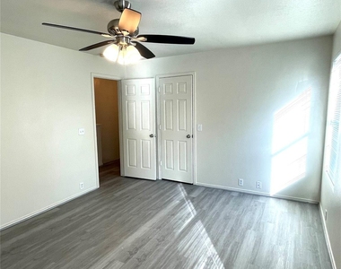 23623 Twisting Falls Drive - Photo Thumbnail 32